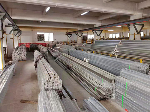 焊耐磨鋼闆的(de)選用(yòng)技(jì)巧